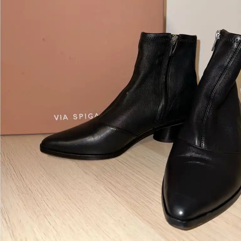 Via Spiga Leather Ankle Boots V-Odette Black Size 6.5 With Box And Dust Bag